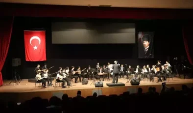Gençlik Türk Müziği Orkestrası’ndan Etkileyici Konser
