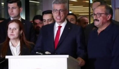 Sağlık Bakanı, Sırrı Süreyya Önder’in son durumunu açıkladı