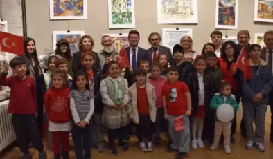 Trabzon’da Dünya Çocukları Resim Sergisi Açıldı